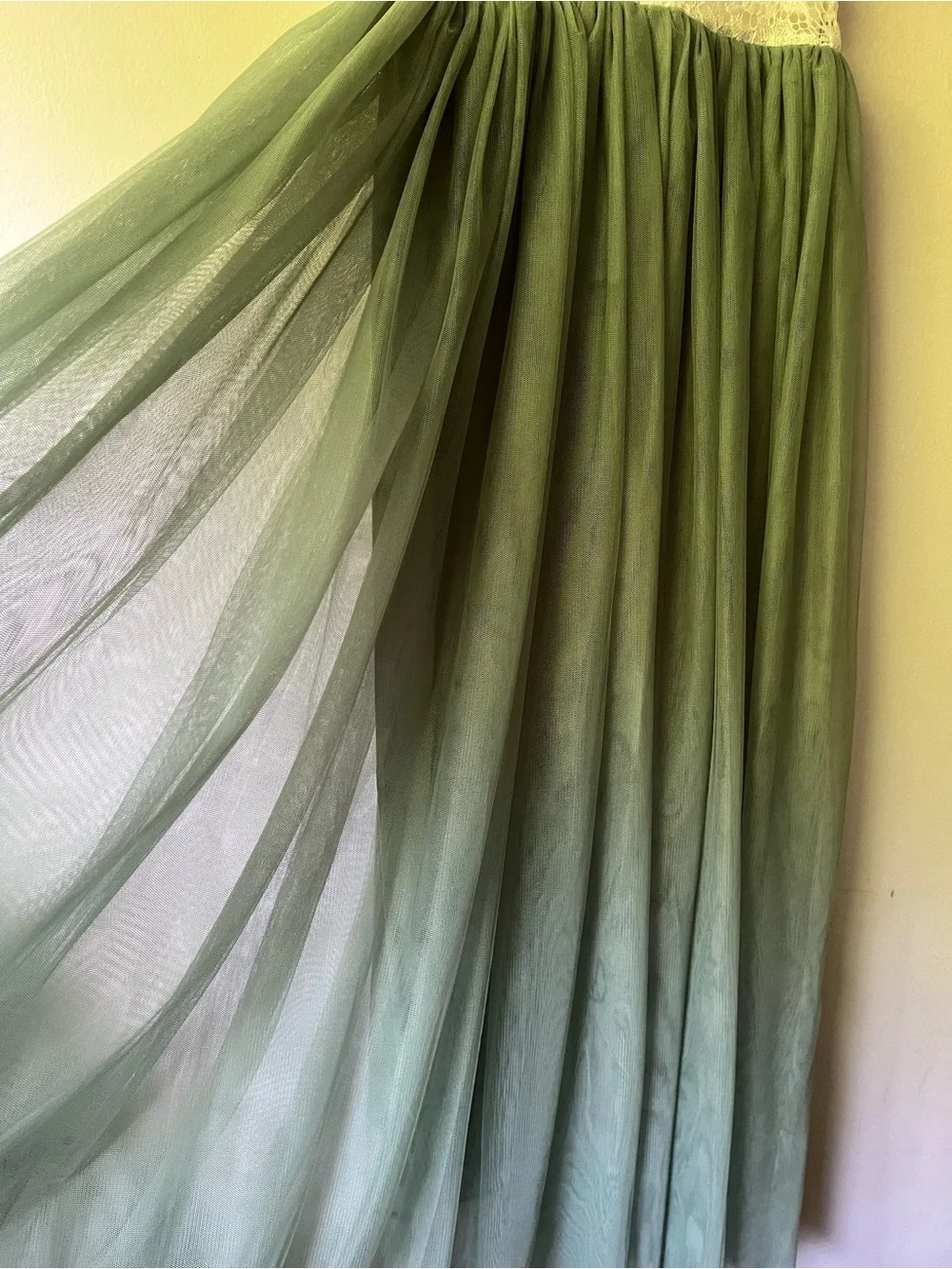 Girls Lace Bodice Tulle Maxi Dress in White and Green